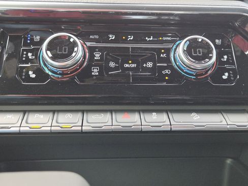 New 2026 GMC Sierra 1500 Denali w/ Denali Reserve Package image 36