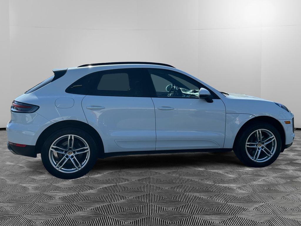 Used 2020 Porsche Macan AWD/4WD image 4