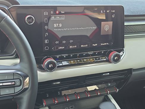 Used 2024 GMC Canyon AT4X image 17