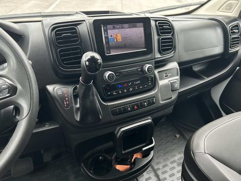 Used 2024 RAM ProMaster 2500 w/ Convenience Group FWD image 29