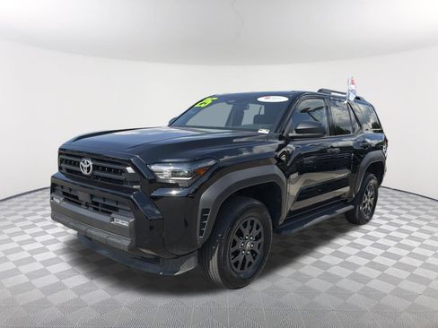 Certified 2025 Toyota 4Runner SR5 AWD/4WD image 3