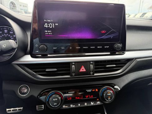 Used 2023 Kia Forte GT-Line FWD image 11