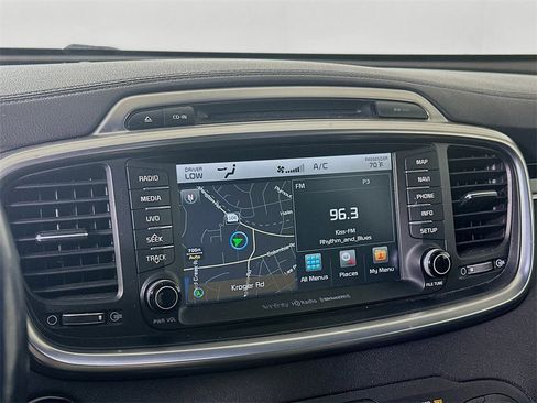 Used 2016 Kia Sorento SX image 13