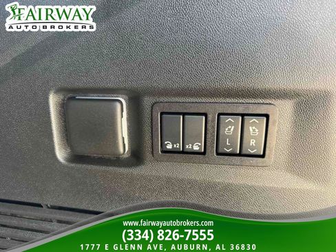 Used 2026 GMC Yukon AT4 w/ AT4 Premium Plus Package AWD/4WD image 30