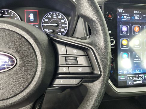 Used 2025 Subaru Crosstrek 2.0i Premium image 25