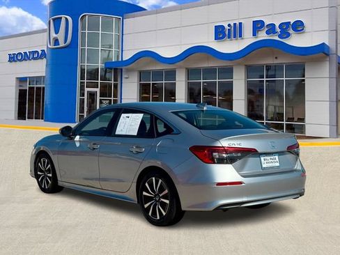 Used 2022 Honda Civic EX image 6