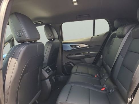 New 2026 Chevrolet Equinox EV LT w/ LPO, Blackout Package FWD image 8