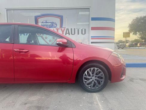 Used 2015 Toyota Corolla S image 18