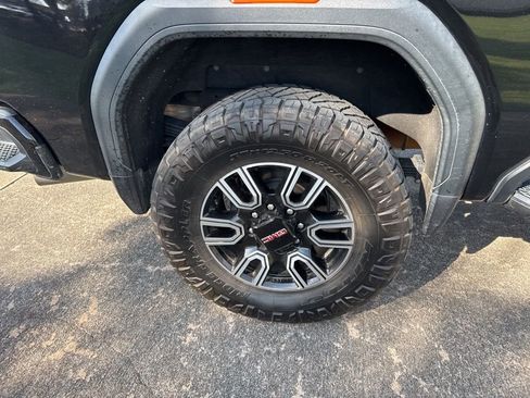 Used 2021 GMC Sierra 2500 AT4 w/ AT4 Premium Plus Package image 17