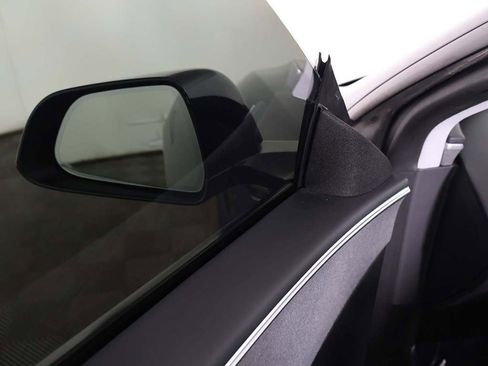 Used 2025 Tesla Model 3 Long Range image 37