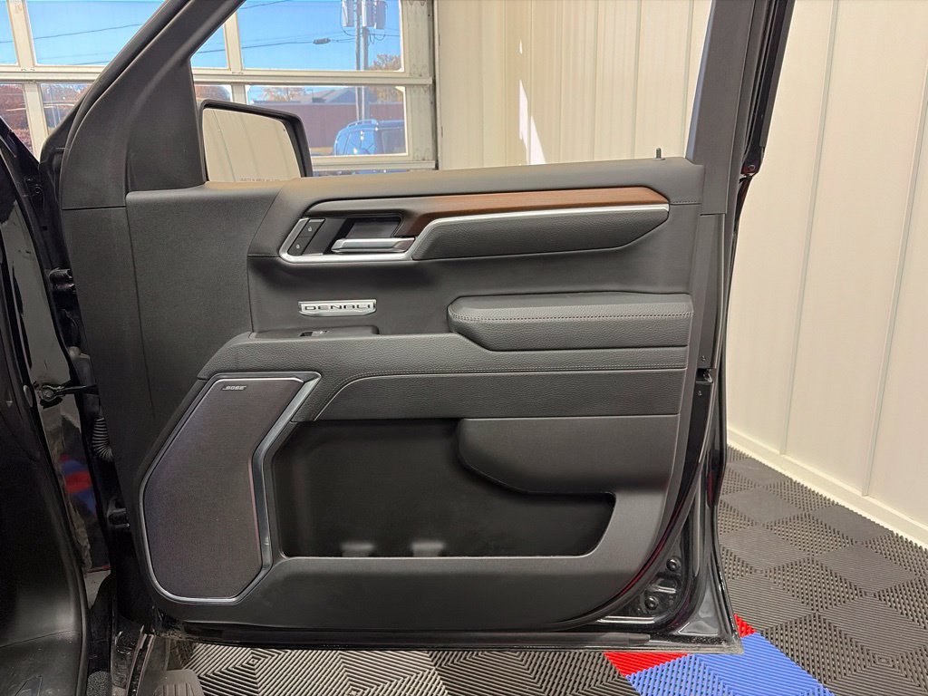 Used 2025 GMC Sierra 1500 Denali AWD/4WD image 25