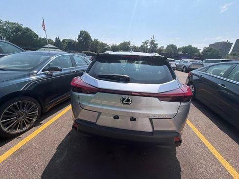 Used 2023 Lexus UX 250h AWD w/ Accessory Package (Z1) image 7