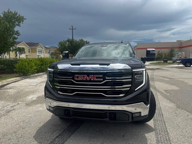 Certified 2023 GMC Sierra 1500 SLT w/ SLT Premium Plus Package AWD/4WD image 3