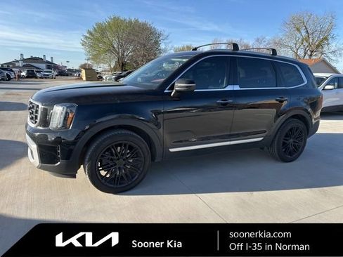 Used 2023 Kia Telluride S image 1