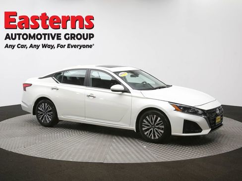 Used 2024 Nissan Altima 2.5 SV w/ SV Premium Package image 48