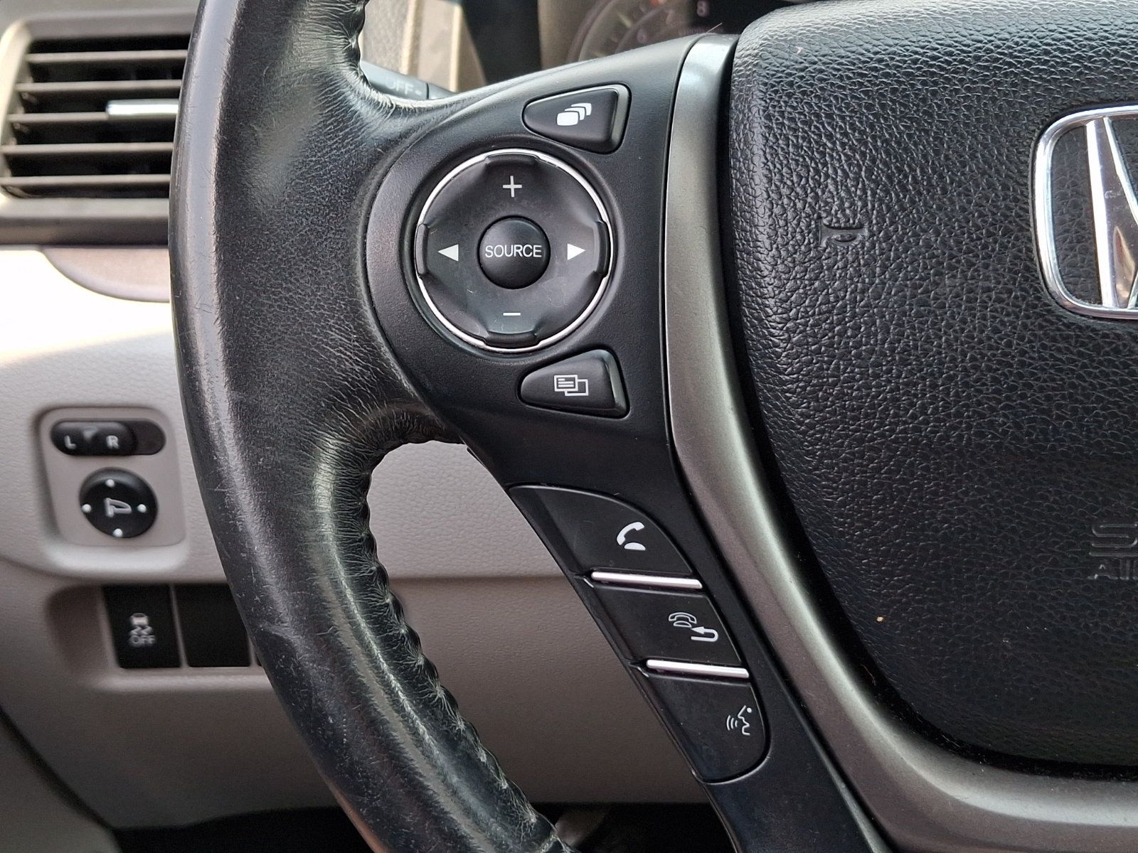 Used 2018 Honda Pilot EX-L image 22