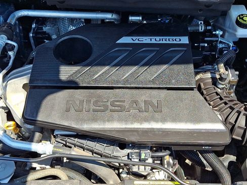 Used 2024 Nissan Rogue SV AWD/4WD image 29
