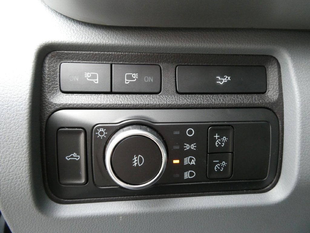 Certified 2024 Ford F250 XLT w/ XLT Premium Package AWD/4WD image 24