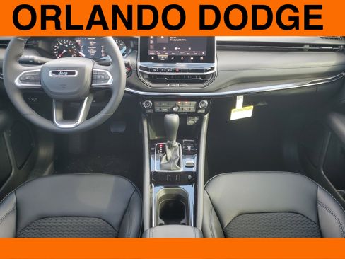 New 2026 Jeep Compass Latitude image 10
