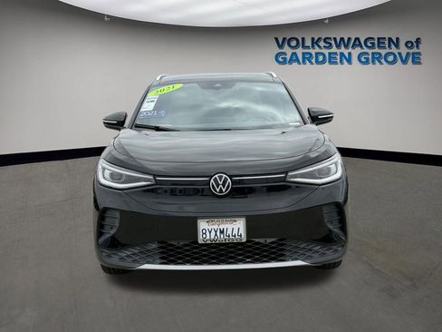 Certified 2021 Volkswagen ID.4 Pro S w/ Gradient Package RWD image 3