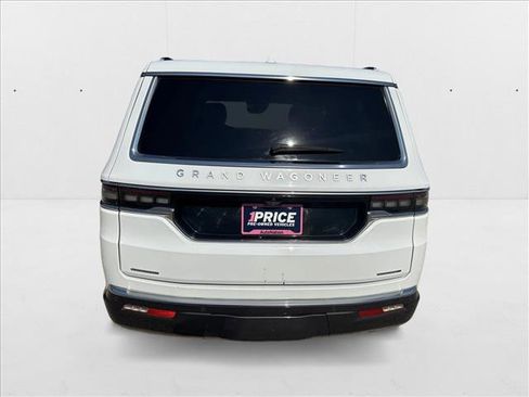Used 2022 Jeep Grand Wagoneer Series I image 4