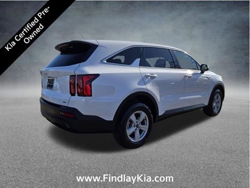 Certified 2023 Kia Sorento LX image 8