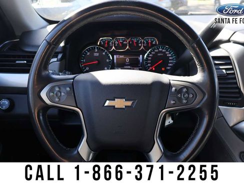 Used 2018 Chevrolet Suburban LT image 35