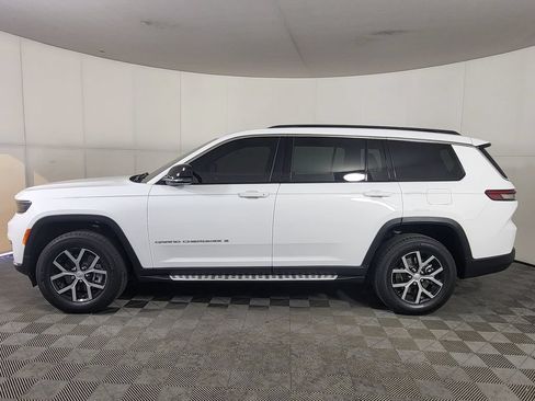 Used 2025 Jeep Grand Cherokee L Limited w/ Trailer Tow Package AWD/4WD image 4