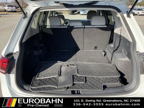 Used 2018 Volkswagen Tiguan SE image 38