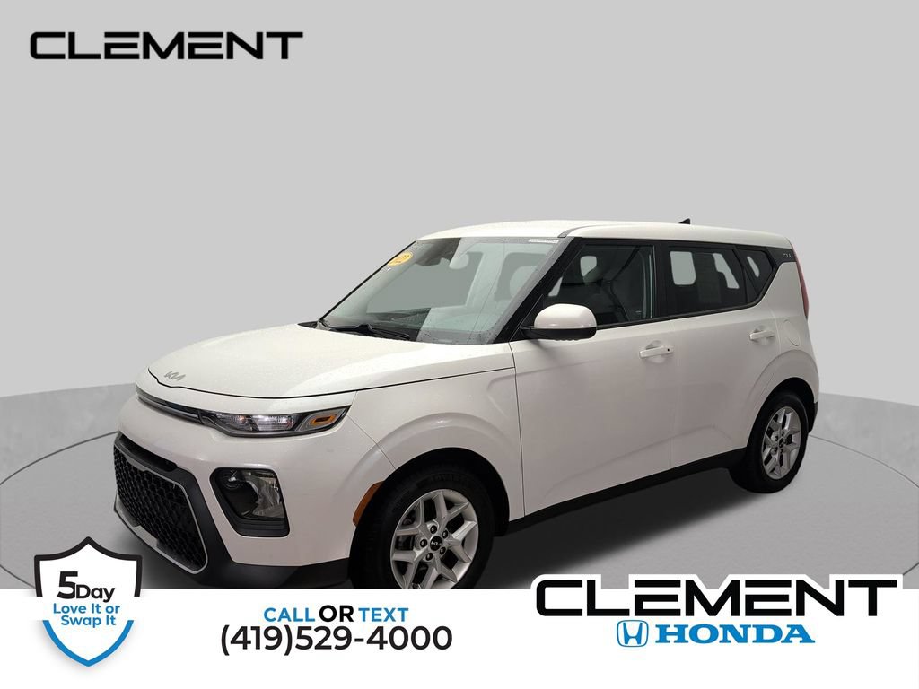 Used 2022 Kia Soul S FWD image 1