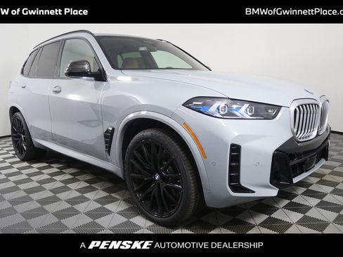Used 2026 BMW X5 xDrive40i w/ M Sport Package AWD/4WD image 1
