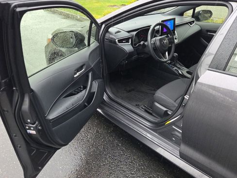 Used 2025 Toyota Corolla SE image 10