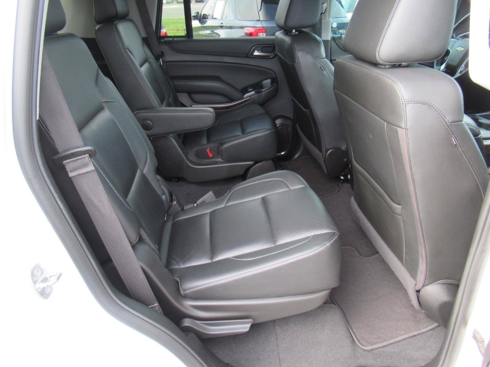 Used 2020 Chevrolet Tahoe LT w/ RST Edition RWD image 33