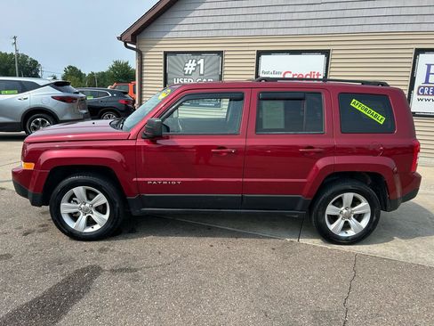 Used 2013 Jeep Patriot Latitude AWD/4WD image 8