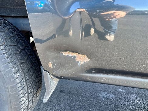 Used 2019 Chevrolet Silverado 1500 LT w/ All Star Edition image 34