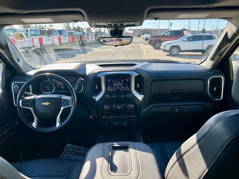 Used 2022 Chevrolet Silverado 1500 LTZ w/ LTZ Premium Package image 26
