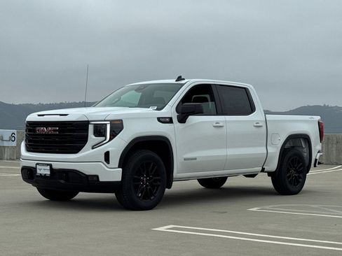 New 2026 GMC Sierra 1500 Elevation AWD/4WD image 4