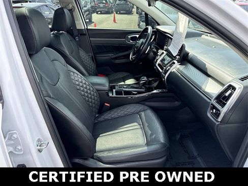 Used 2023 Kia Sorento SX image 9