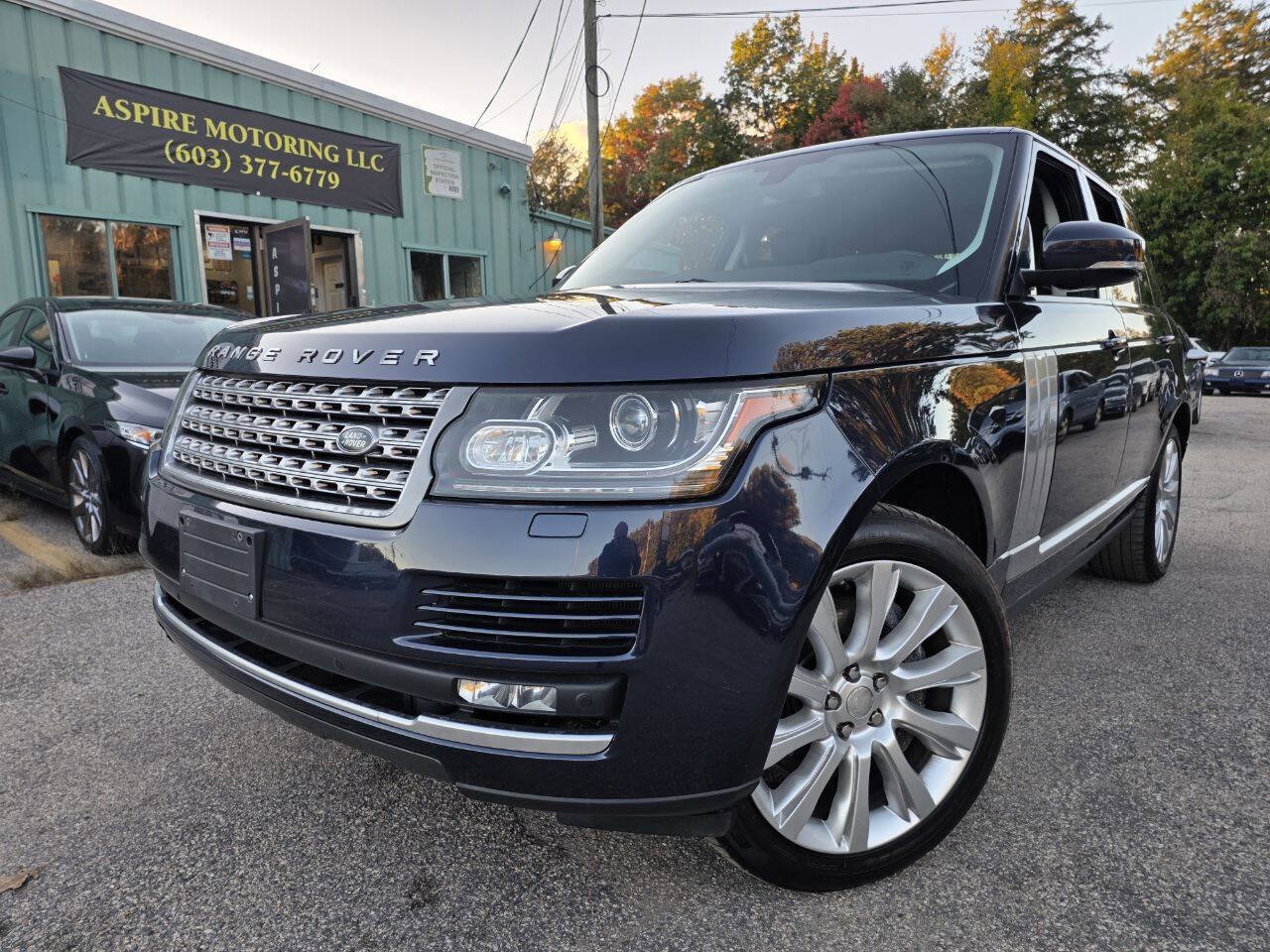 Used 2015 Land Rover Range Rover Supercharged AWD/4WD image 2