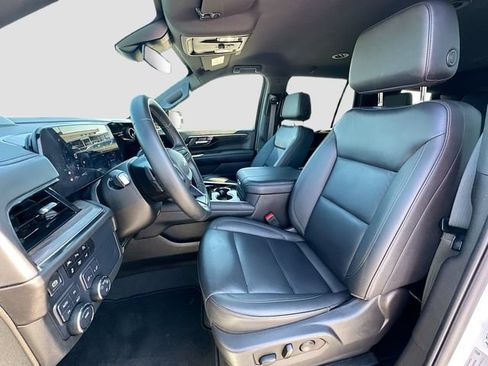 Used 2025 Chevrolet Tahoe LT AWD/4WD image 20