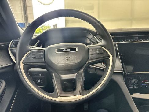 Used 2024 Jeep Grand Cherokee Limited 4xe AWD/4WD image 11