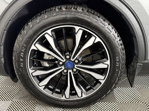 Used 2022 Ford Escape SE w/ SE Sport Appearance Package image 37