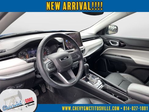 Used 2022 Jeep Compass Limited image 11