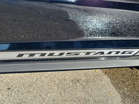 Used 2023 Ford Mustang Coupe image 8