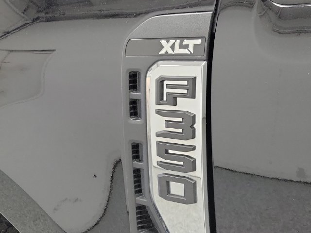 Used 2025 Ford F350 XLT w/ FX4 Off-Road Package AWD/4WD image 6