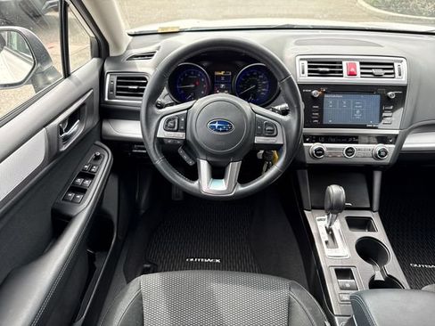 Used 2017 Subaru Outback 2.5i Premium AWD/4WD image 29