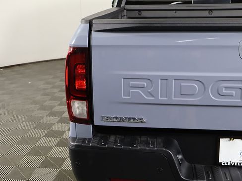 Used 2025 Honda Ridgeline Black Edition image 18