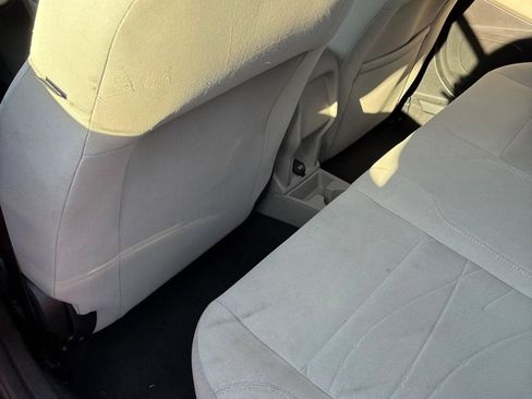 Used 2014 Ford Fiesta SE image 33