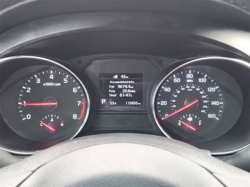 Used 2019 Kia Sedona EX image 15