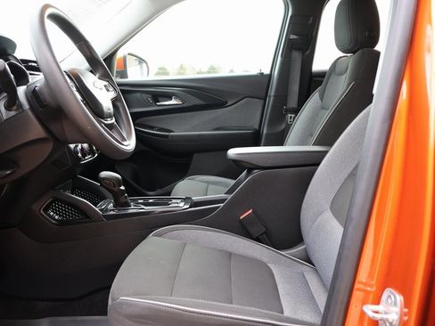 Used 2022 Chevrolet TrailBlazer LT w/ Driver Confidence Package image 23